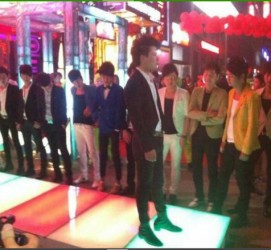 昌吉深圳夜总会伴游模特雇用(深圳KTV模特雇用)