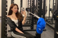 昌吉我是一名瑜伽锻练外加兼职模特(我是一名瑜伽锻练外加兼职模特小说)