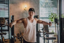 昌吉肌肉男模(肌肉男模板)
