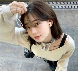昌吉伴游女生云微微的资料