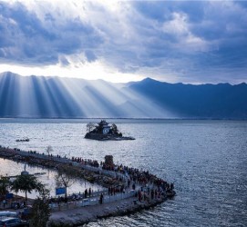 昌吉洱海旅游攻略(成都到洱海旅游攻略)