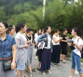 昌吉中国的曲男伴游的简单介绍