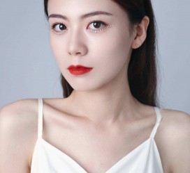 昌吉兼职模特要打点模卡吗(兼职做模特要交钱拍模卡)