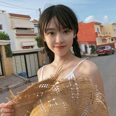 昌吉伴游女生李梓萱的资料