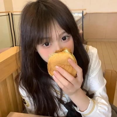 昌吉伴游女生李心怡的资料