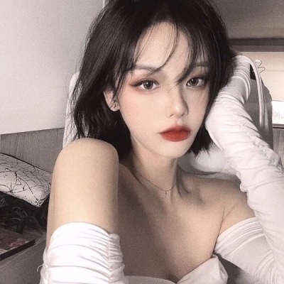 昌吉伴游女生李幻极的资料