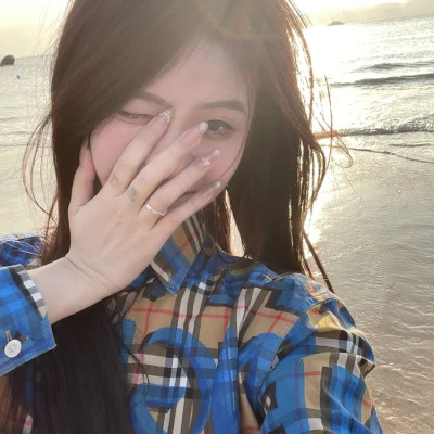 昌吉伴游女生柳梦溪的资料