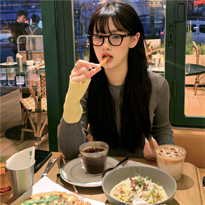 昌吉伴游女生娄婷的资料