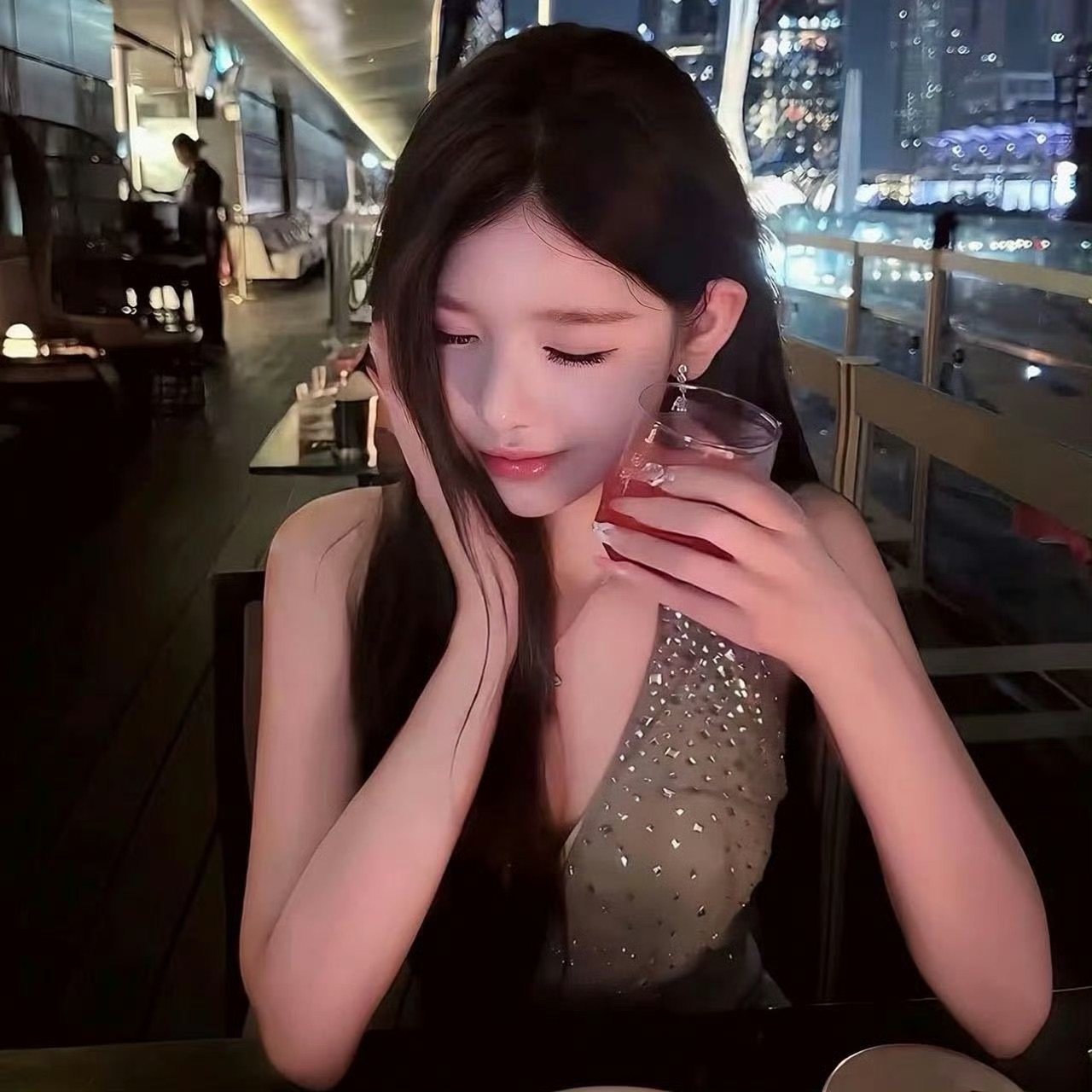 昌吉伴游女生夏语冰的资料