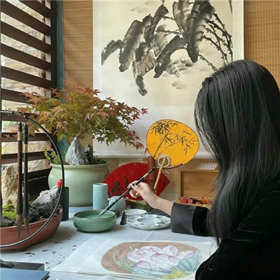昌吉伴游女生源又菡的资料