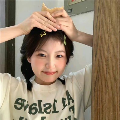 昌吉伴游女生蒯慧雅